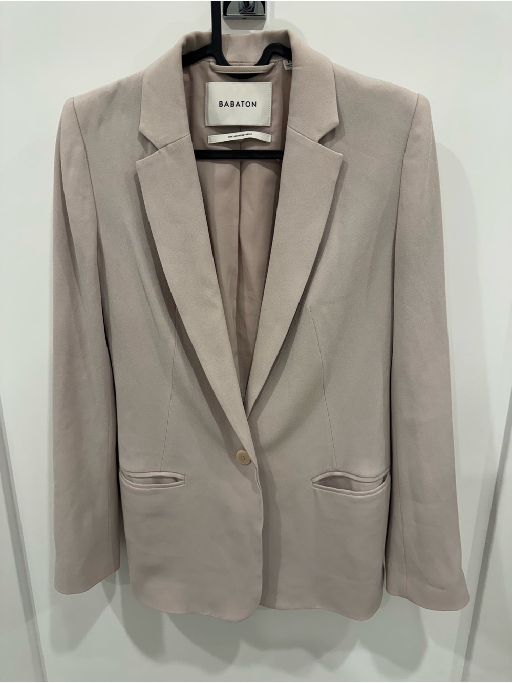 Aritzia Babaton Women's Blazer Jacket in Light Taupe. Size 2.